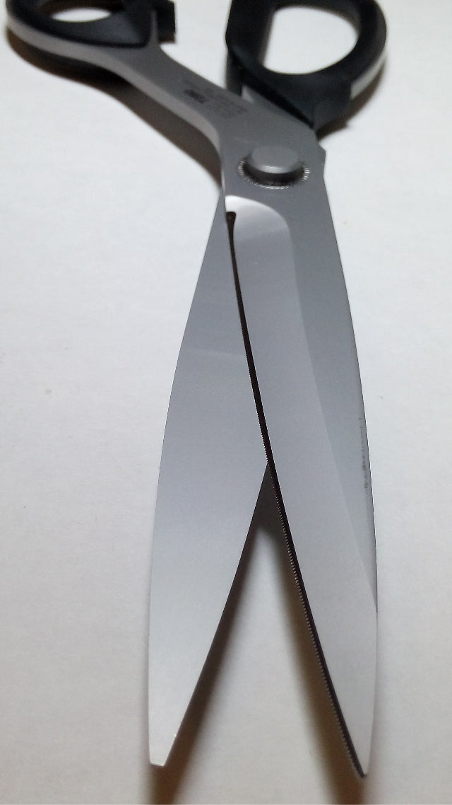 Serrated Kai 7280SE Premium 11" Professional Tailoring & Aramid Scissors / Shears